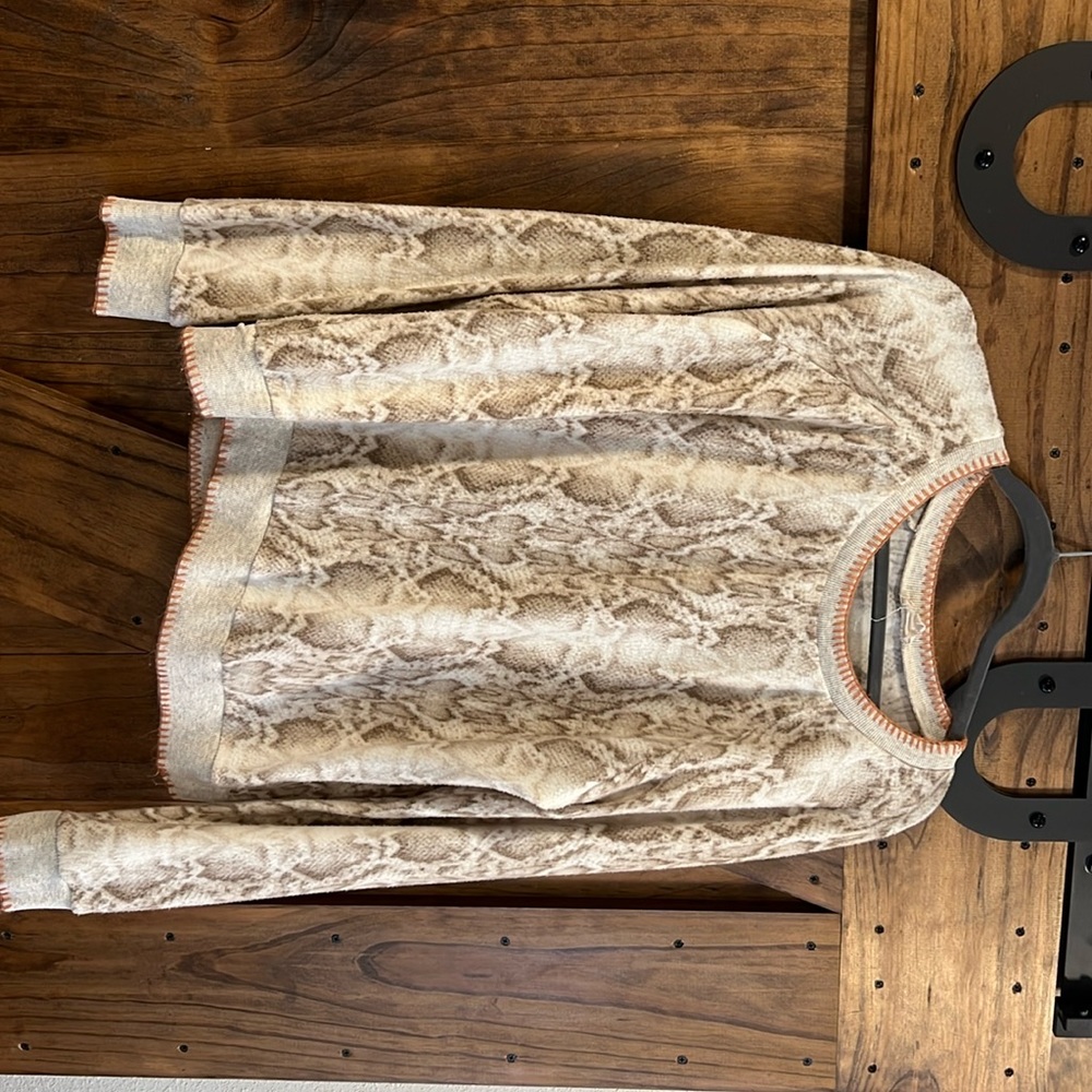 Hem & Thread sweater, size large, cream with brown and orange accents